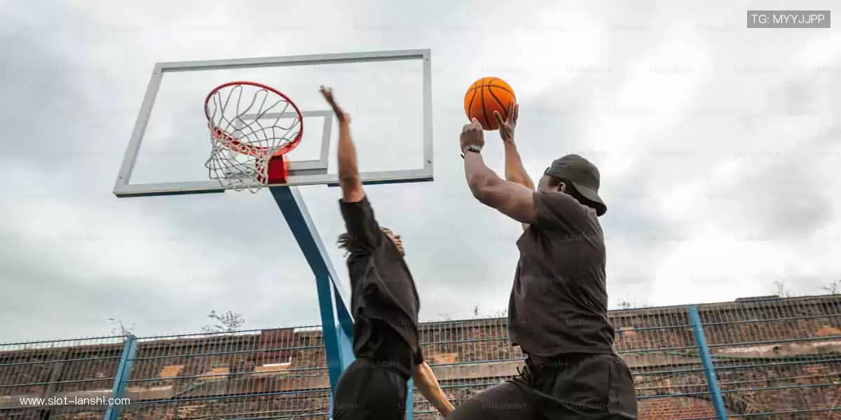 🏀✨ 巅峰对决,热血沸腾!